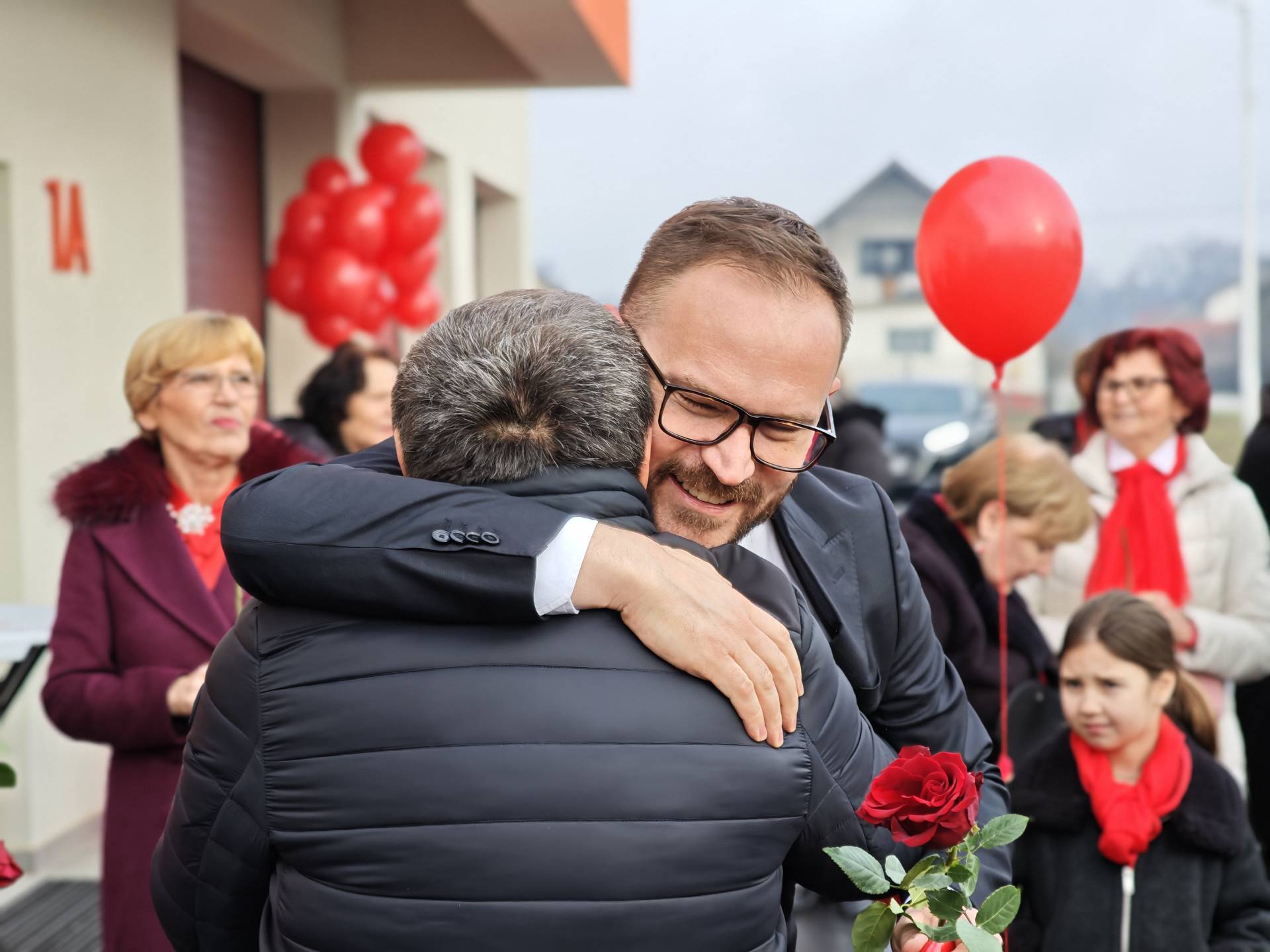 Novo Čiče u crvenom: poslana snažna poruka o prevenciji moždanog udara kod žena 6