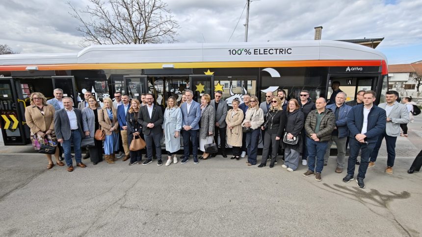 Velika Gorica uvela pet novih električnih autobusa: Započela nova era ekološkog javnog prijevoza 1