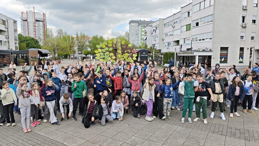 Obilježen Dan planeta Zemlje u Velikoj Gorici: Predstavljeno "Drvo budućnosti" i dječje vizije održivog grada 1