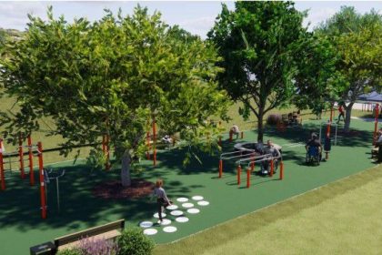 3D računalni prikaz modernog vanjskog vježbališta s opremom za fitness i drvećem.