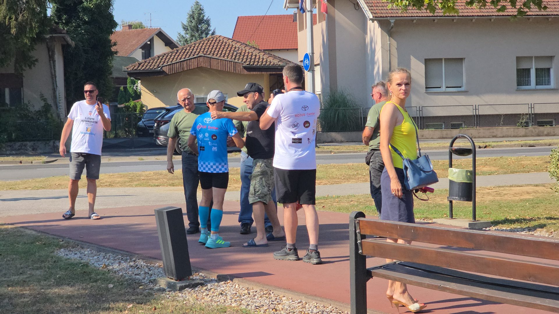 Povodom obljetnice VRO Oluja, poznati ultramaratonac stigao je do spomenika Golubica, odakle nastavlja završnu etapu prema Petrinji uz snažnu poruku građanima. 2