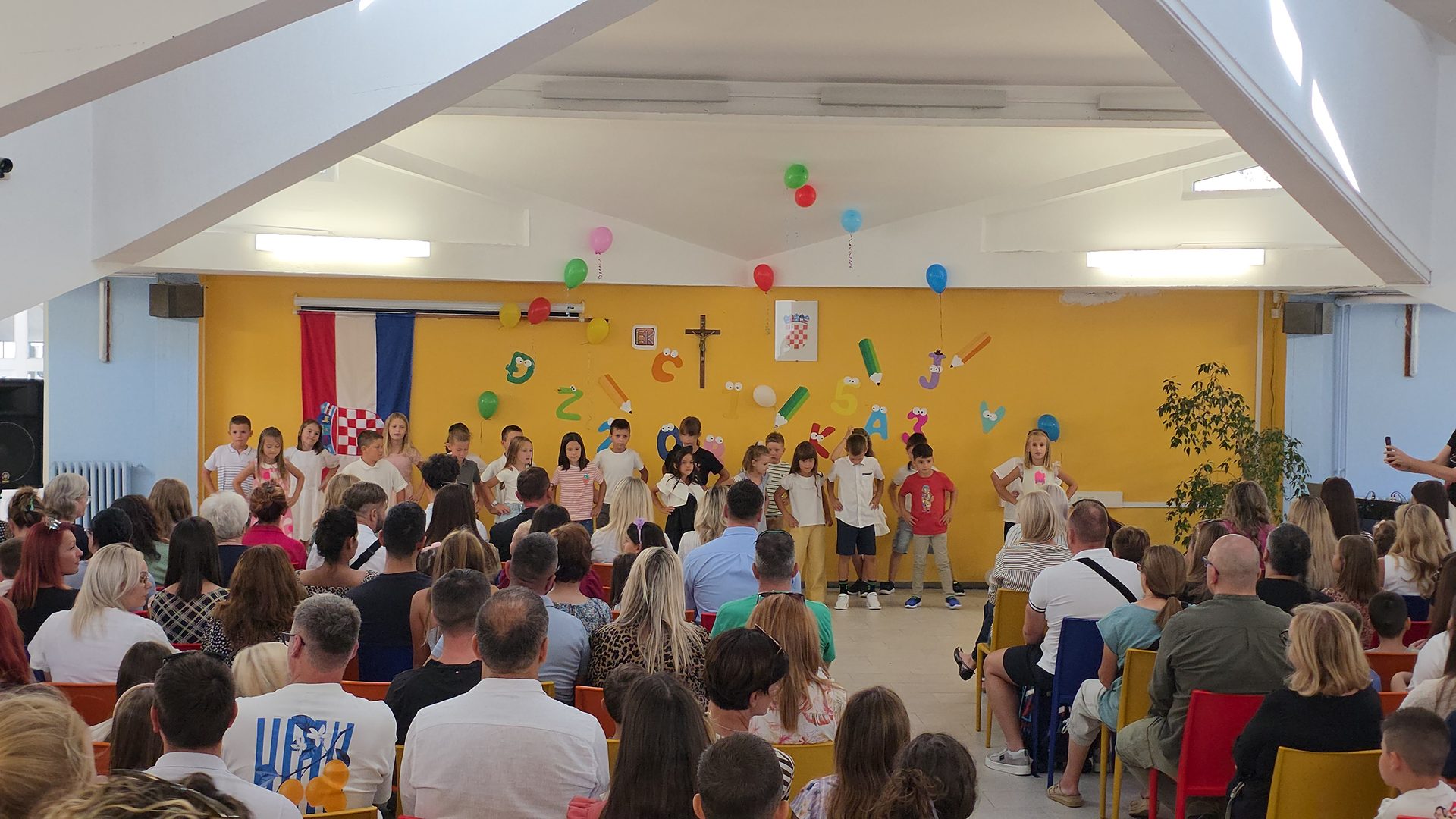 Prvi dan škole u Velikoj Gorici: Rekordan broj prvašića, obnovljene zgrade i financijska pomoć za srednjoškolce 6